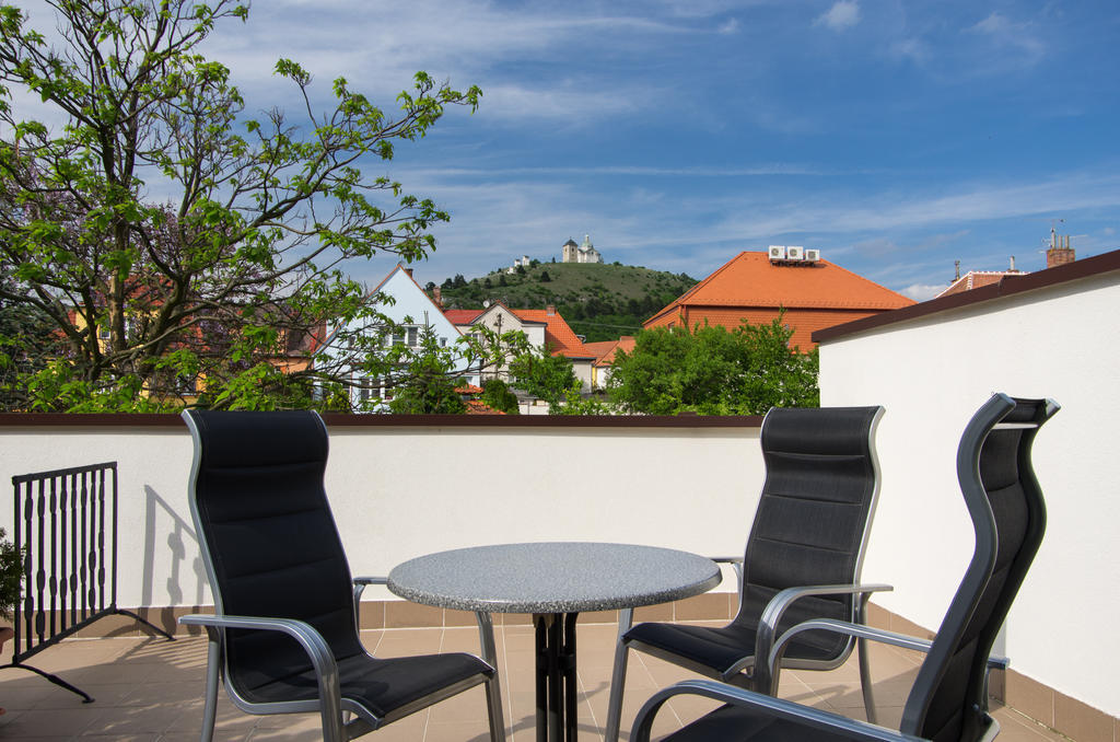 Pension Kiwi Hotel Mikulov Exterior photo